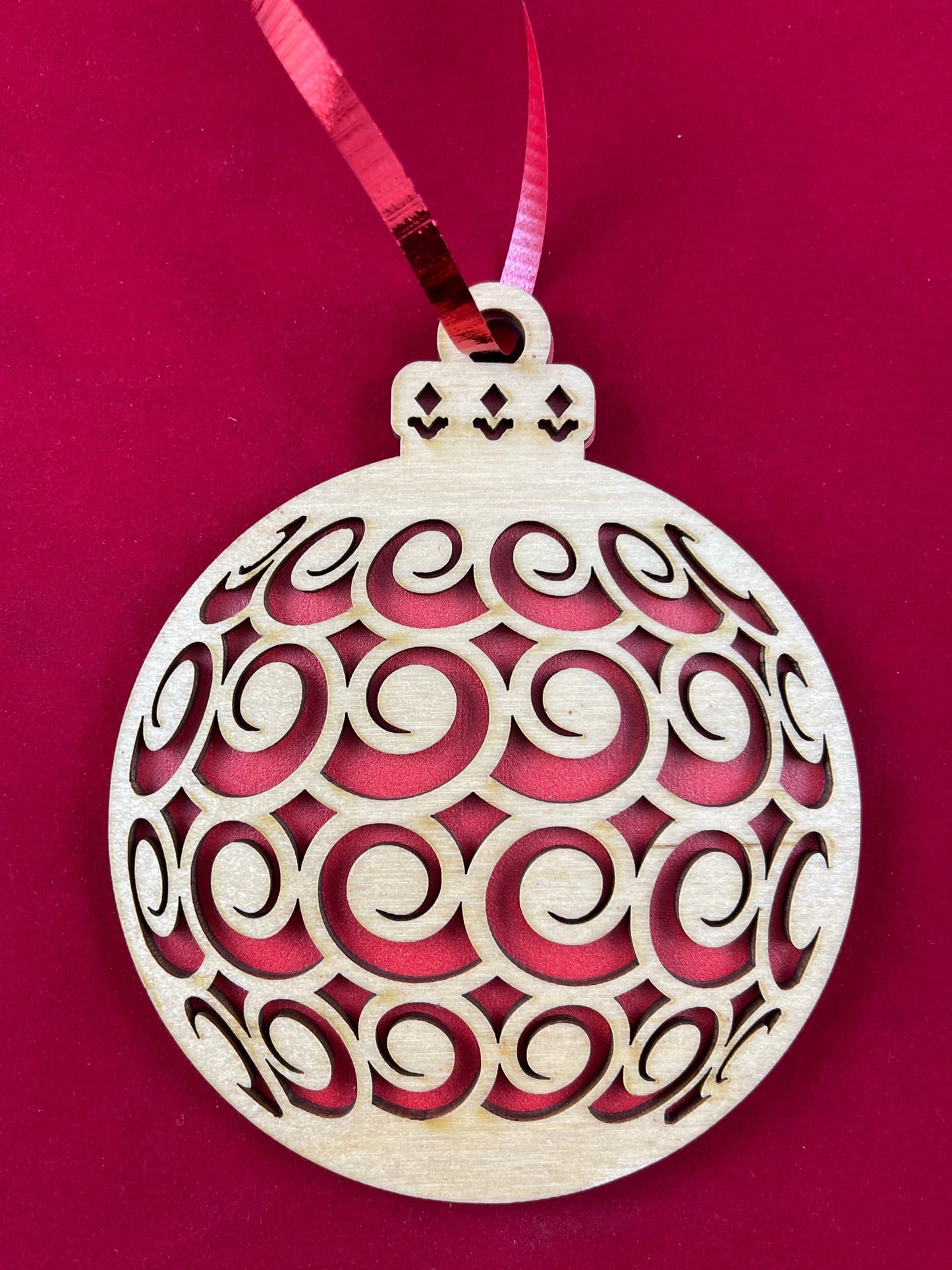 Christmas Ornament, Round, Large Horns Pattern